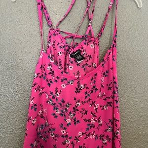 Strappy tank top pink with flowers Torrid size 1